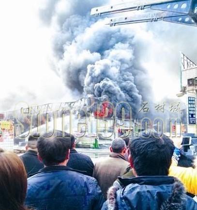 【福建】水頭閩南第一建材市場發生大火 損失慘重