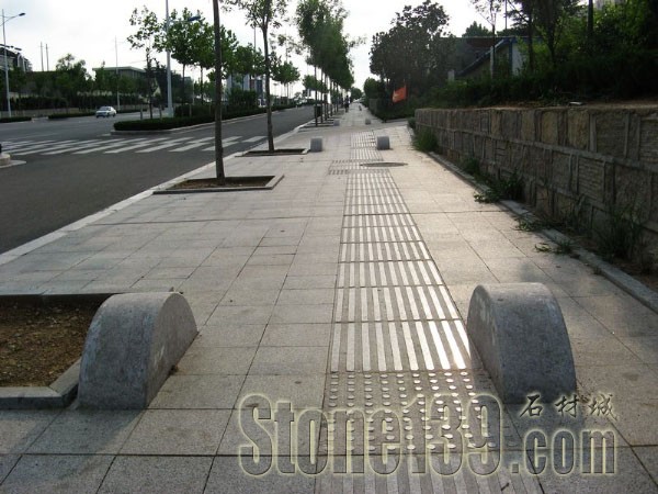 通常哪些石材可以做廣場地鋪石