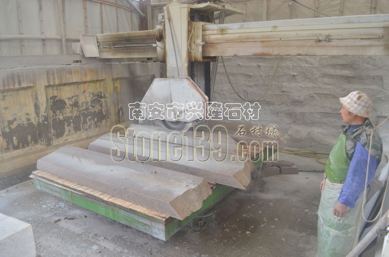 興隆石材公司產品圖 花崗巖厚板切割