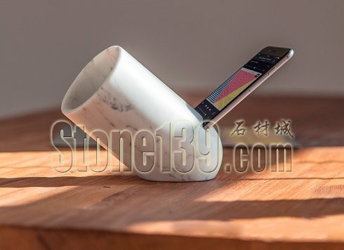 意大利設計師打造的大理石材質的手機音頻放大器6