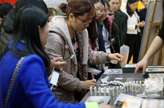 江西雅高礦業(yè)2015廈門(mén)石材展展廳現(xiàn)場(chǎng)圖片