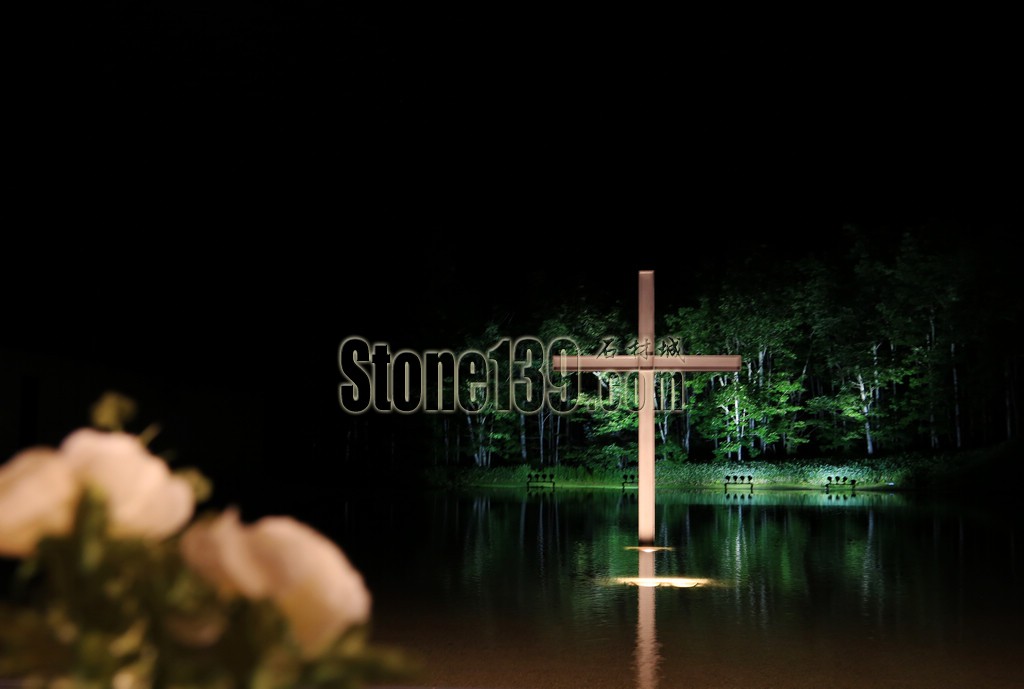 201507231357352318.jpg 全世界20座因石材而生輝的最美教堂