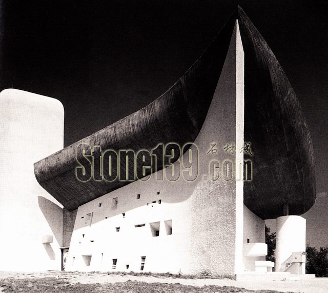 201507231357915686.jpg 全世界20座因石材而生輝的最美教堂