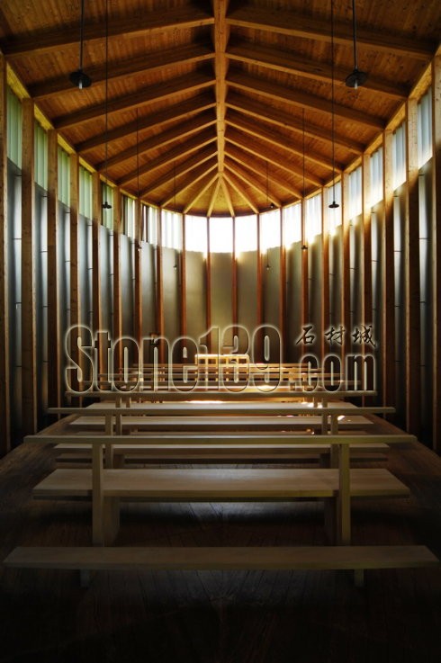 201507231357496577.jpg 全世界20座因石材而生輝的最美教堂