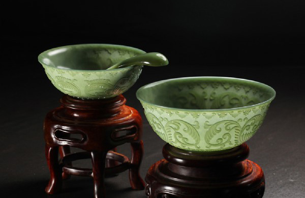 中國玉器文化特征和國際其他玉石文化的比較