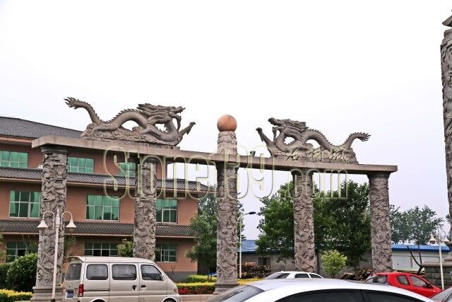 大理石內裝金碧輝煌 花崗巖外裝記錄歲月滄桑