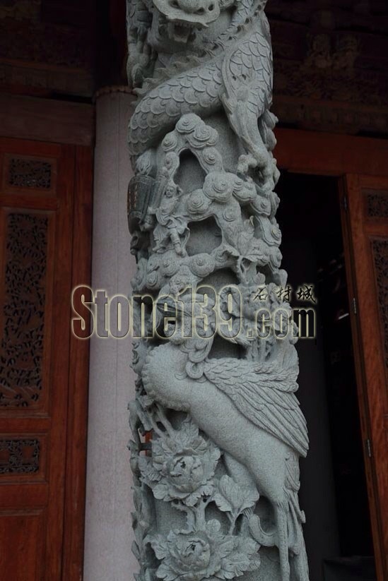 青石是寺廟浮雕建筑常用的石材