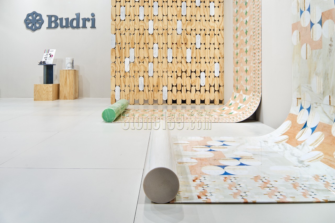 這位設(shè)計師,想用“軟性大理石”驚艷全場