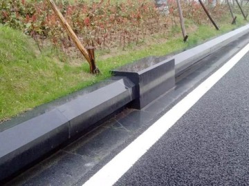 黑色路邊石 路沿石 景區公路 馬路牙石