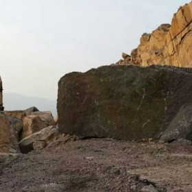 廣西博白黑礦山荒料供應