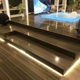 奧巴馬木紋地鋪板臺階梯步