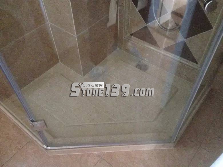 夏天裝飾浴室，大理石鋪地應該這么用