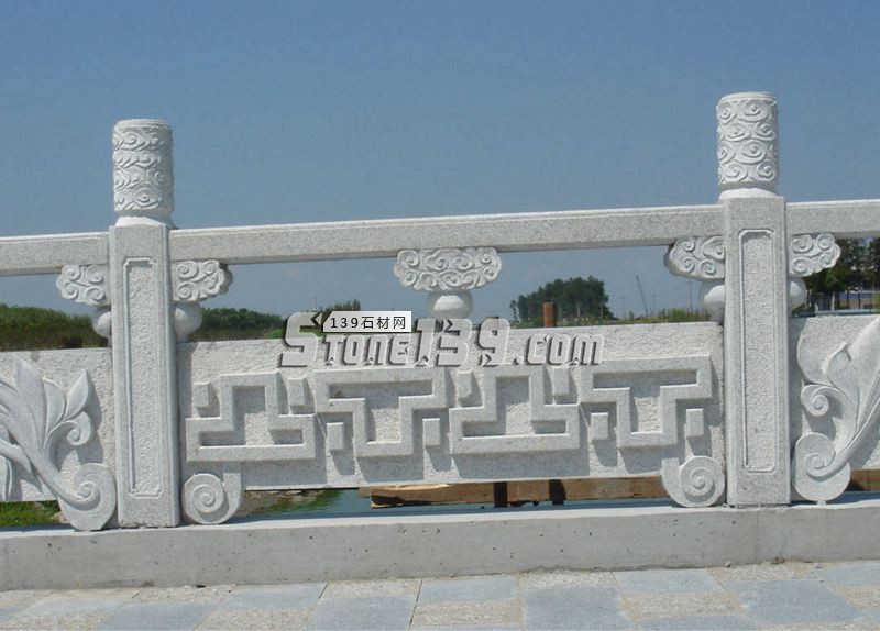 超南石業主營石材欄桿/圓球/桌椅/洗衣池/浮雕/異形線條等石材工藝產品