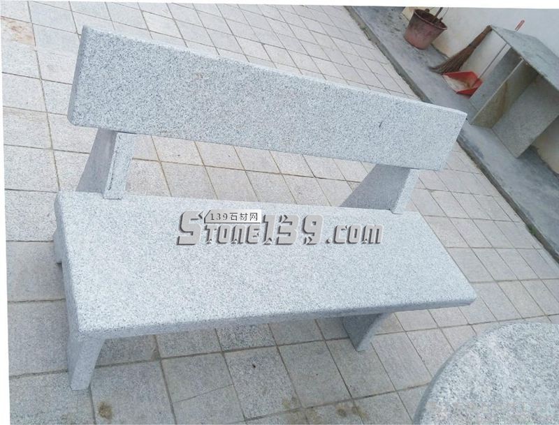 超南石業主營石材欄桿/圓球/桌椅/洗衣池/浮雕/異形線條等石材工藝產品