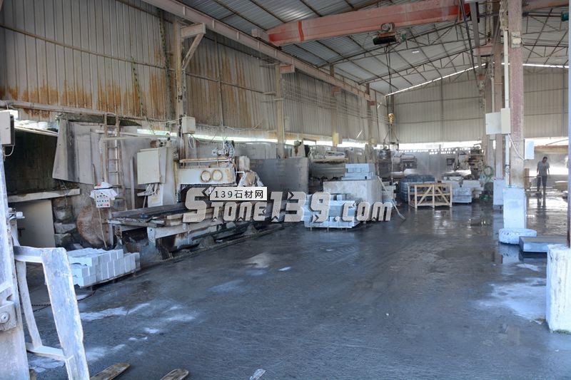 超南石業主營石材欄桿/圓球/桌椅/洗衣池/浮雕/異形線條等石材工藝產品