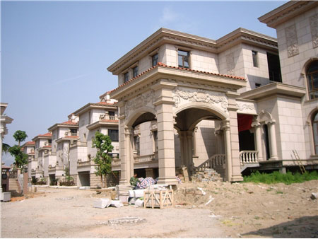 強(qiáng)盛石材主營石材異型板、圓柱、線條、工程板等加工產(chǎn)品