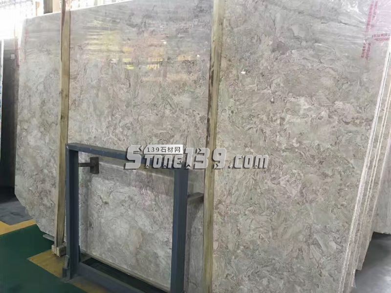 光宇石業(yè)主營藍(lán)色妖姬（藍(lán)山灰）、蔚藍(lán)海岸（紫羅蘭）、阿曼玫瑰、意大利冰玉等大理石產(chǎn)品