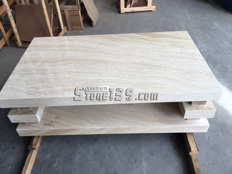 光宇石業(yè)主營藍(lán)色妖姬（藍(lán)山灰）、蔚藍(lán)海岸（紫羅蘭）、阿曼玫瑰、意大利冰玉等大理石產(chǎn)品