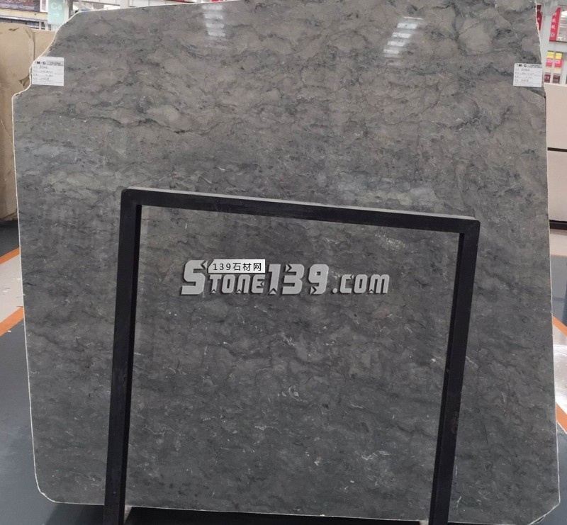 光宇石業(yè)主營藍(lán)色妖姬（藍(lán)山灰）、蔚藍(lán)海岸（紫羅蘭）、阿曼玫瑰、意大利冰玉等大理石產(chǎn)品