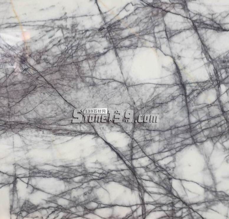 光宇石業(yè)主營藍(lán)色妖姬（藍(lán)山灰）、蔚藍(lán)海岸（紫羅蘭）、阿曼玫瑰、意大利冰玉等大理石產(chǎn)品