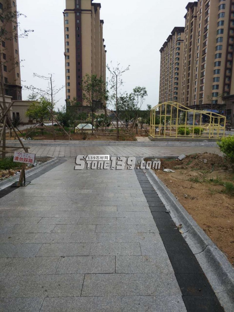 遼寧興城市名帛石材主營青山白、虎皮花、芝麻白等花崗巖產品