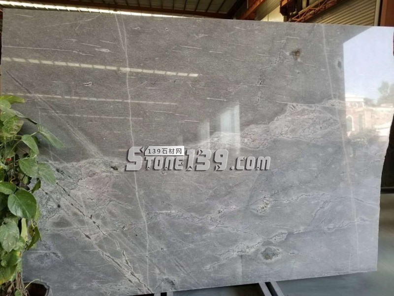 銀鼎灰一款有著大理石板面和花崗巖材質的石材