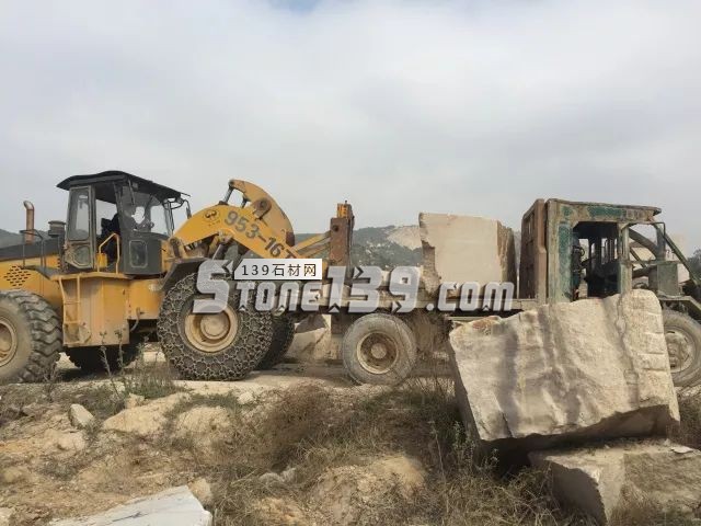 南安石井鎮(zhèn)征遷:1000畝23萬(wàn)立方石材荒料乾坤大挪移