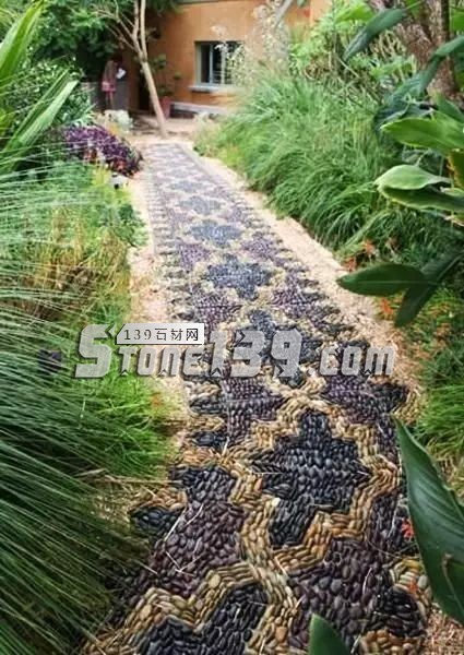 實用與藝術感并存&mdash;鵝卵石的鋪裝應用