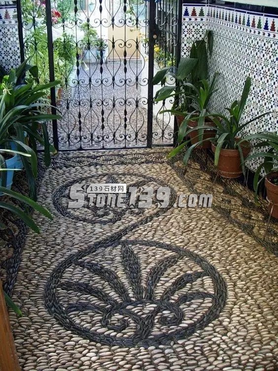 實用與藝術感并存&mdash;鵝卵石的鋪裝應用