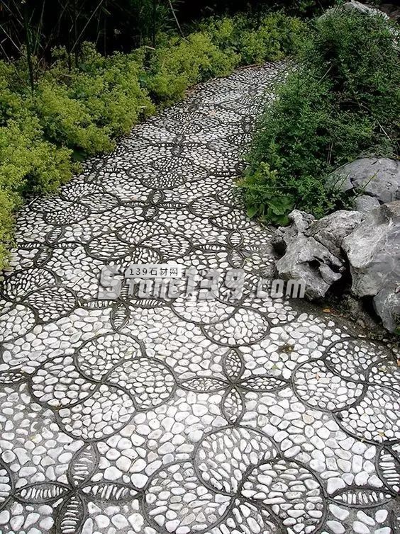 實用與藝術感并存&mdash;鵝卵石的鋪裝應用