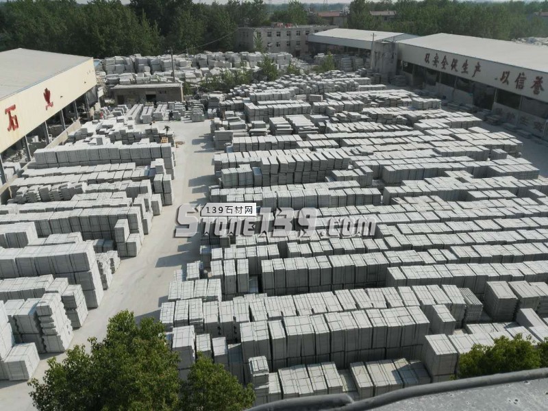 湖北麻城市東辰石業主營芝麻白花崗巖、承接麻城白麻石材工程訂單