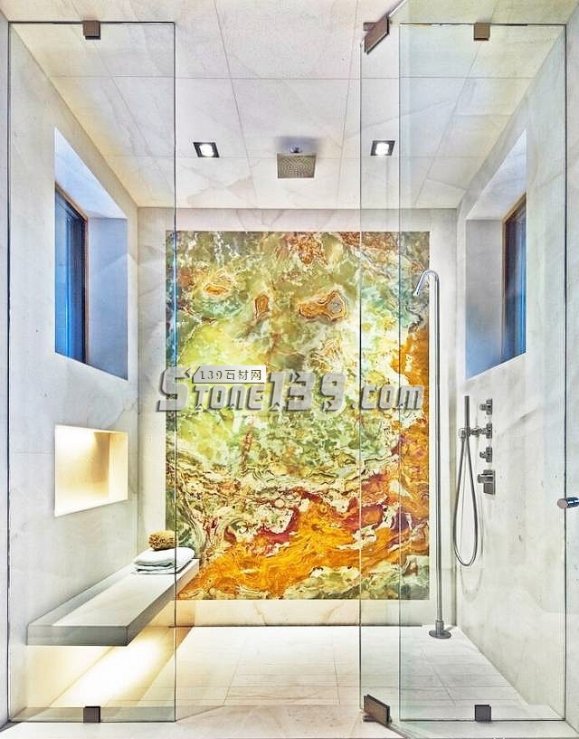 讓人眼前一亮的大理石浴室，套套都精品