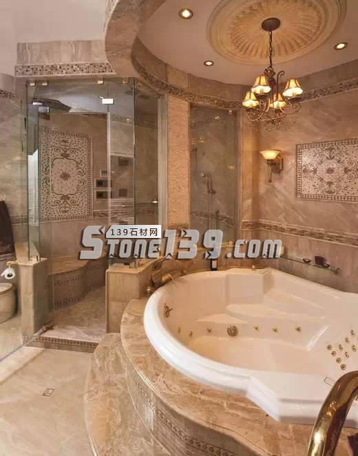 讓人眼前一亮的大理石浴室，套套都精品