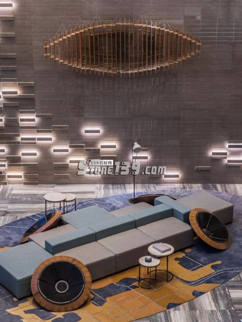 大理石與現代文化碰撞城市新記憶