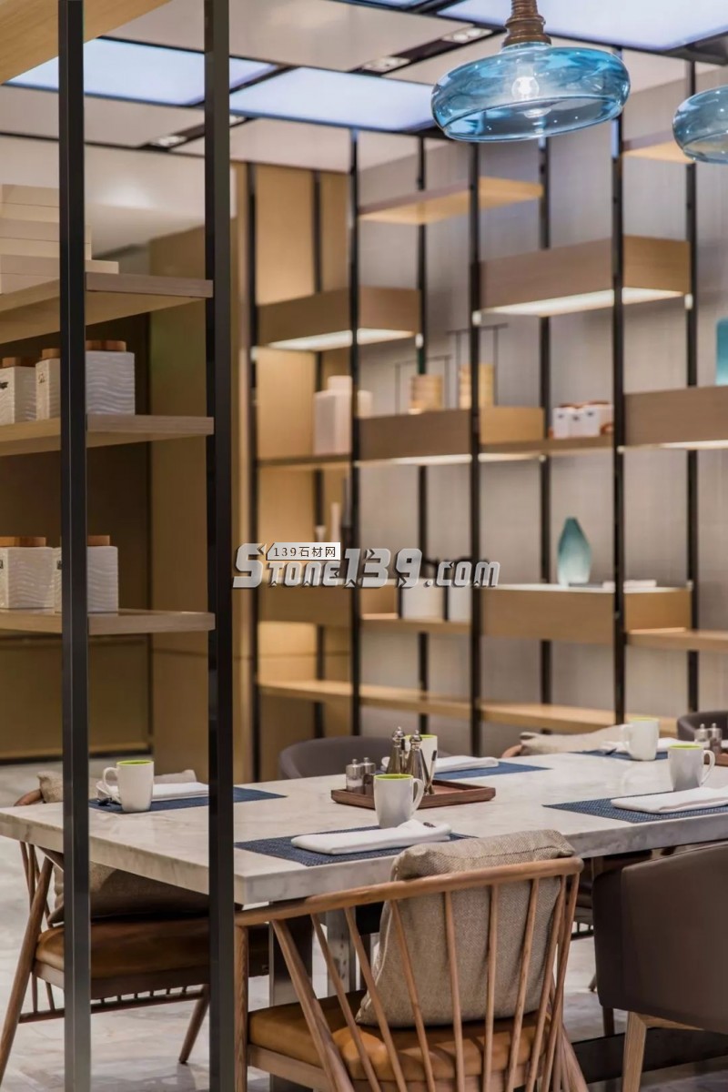 大理石與現代文化碰撞城市新記憶