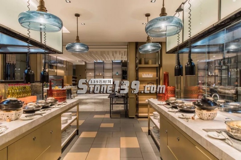 大理石與現代文化碰撞城市新記憶