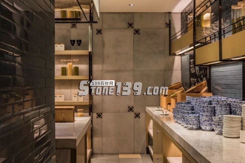 大理石與現代文化碰撞城市新記憶