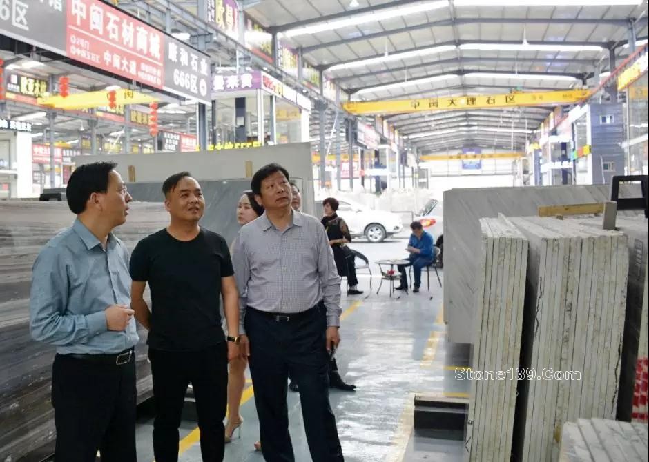 湖北團風縣領導率隊考察調研福建水頭石材企業