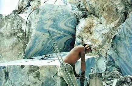 歐美廚房為什么都喜歡用花崗巖臺(tái)面?