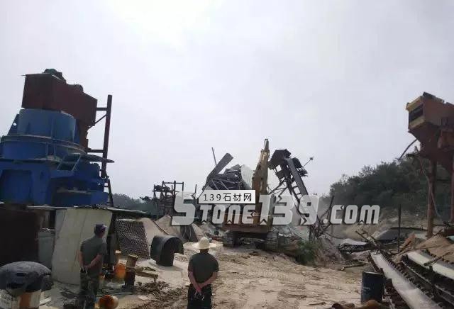 福建南安市石井鎮召開環保督查“回頭看”整改工作會 石井鎮召開環保督查“回頭看”整改工作會現場