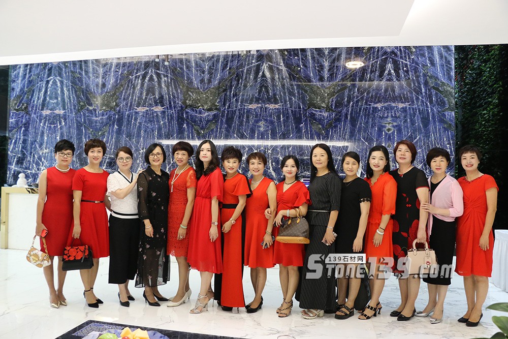 順發石代廣場開業盛典暨2018順發石尚發布會盛大啟幕 2018順發石代廣場開業盛典現場圖