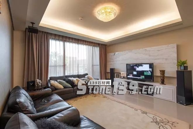 80后、90后年輕人鐘愛的大理石電視背景墻裝飾風格