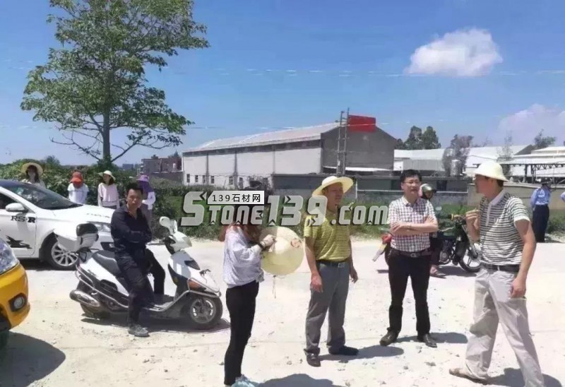 惠安東嶺鎮(zhèn)督促違建石材廠自行拆除,面積達(dá)4300平方米!