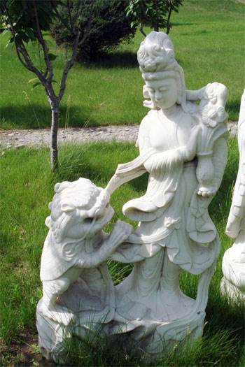 佛像石雕與人像石雕有什么區(qū)別？