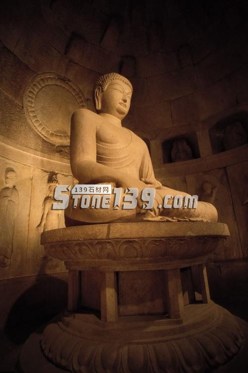 佛像石雕與人像石雕有什么區(qū)別？