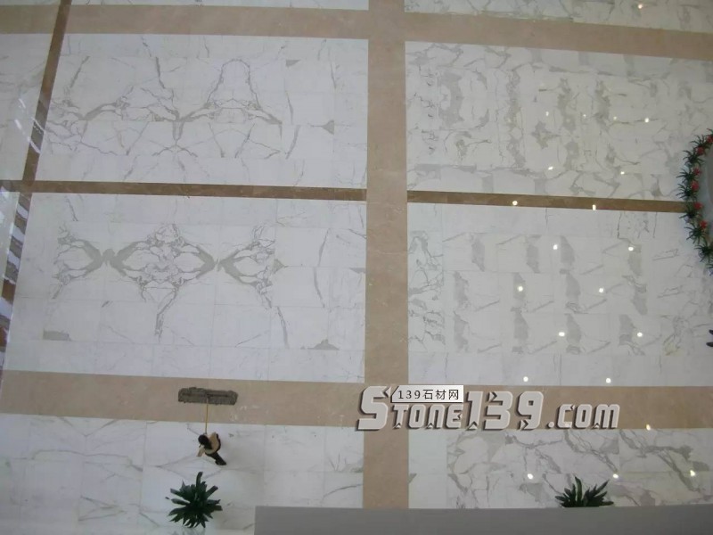 雪花白大理石經(jīng)典裝飾設(shè)計(jì)案例-感受奢華紋理之美