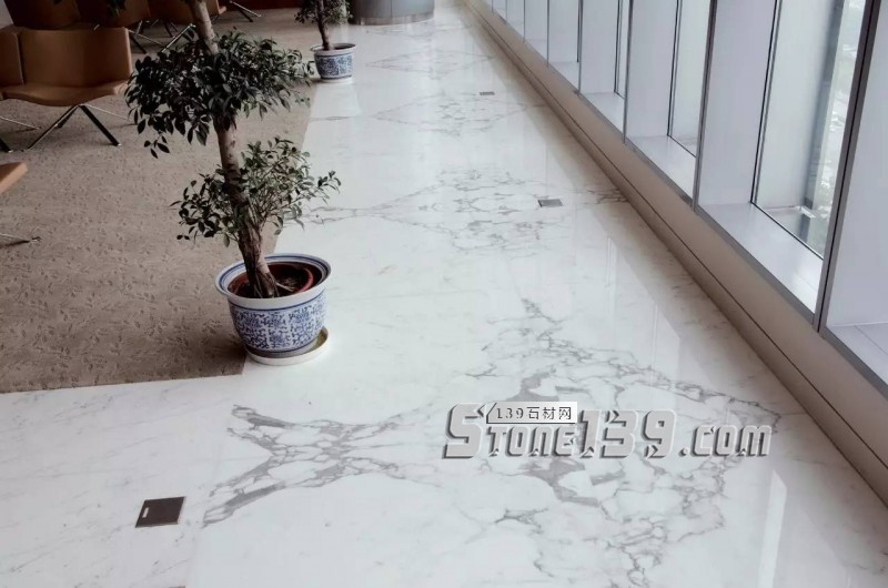 雪花白大理石經(jīng)典裝飾設(shè)計(jì)案例-感受奢華紋理之美