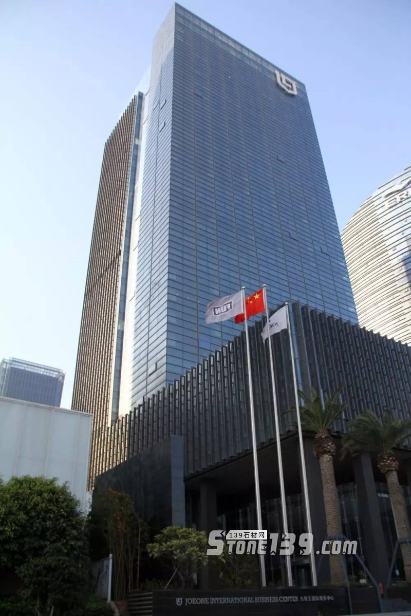 雪花白大理石經(jīng)典裝飾設(shè)計(jì)案例-感受奢華紋理之美