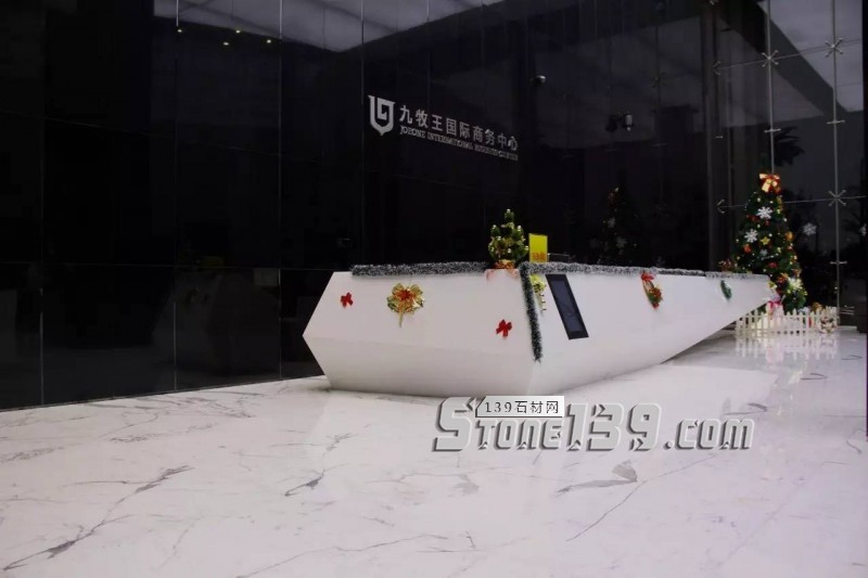 雪花白大理石經(jīng)典裝飾設(shè)計(jì)案例-感受奢華紋理之美