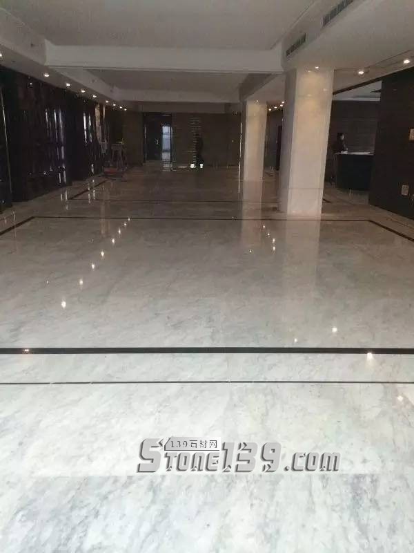 雪花白大理石經(jīng)典裝飾設(shè)計(jì)案例-感受奢華紋理之美